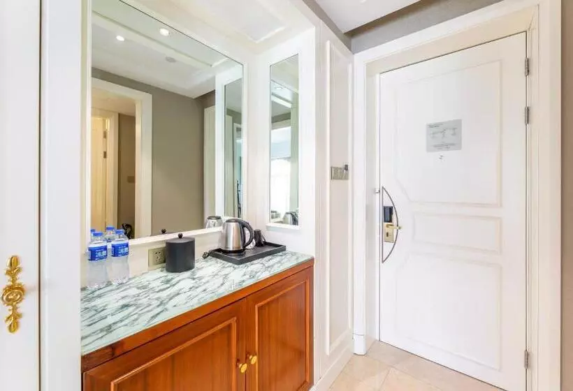 Superior Rum, Pullman Tangshan