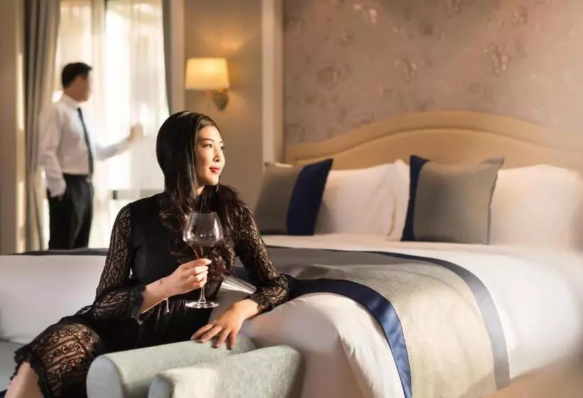 Superior Svit, Pullman Tangshan