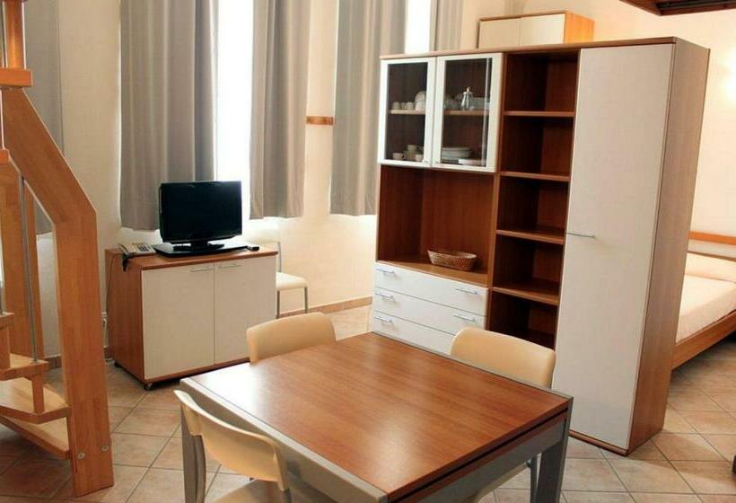 스탠다드 스튜디오, Residence Villa Marina