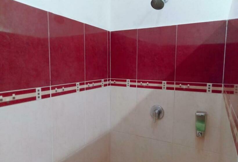 Camera Standard, Villas Akalan