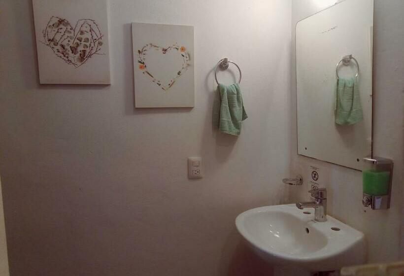 Camera Standard, Villas Akalan