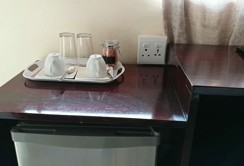 اتاق اجرایی, Lepatino Bed & Breakfast