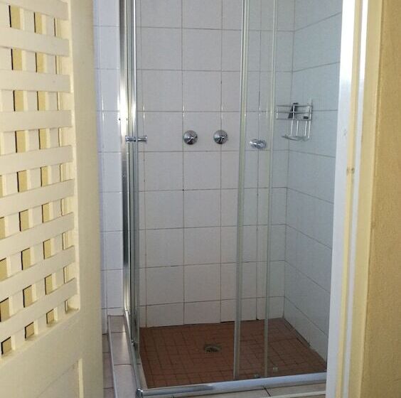 اتاق اجرایی, Lepatino Bed & Breakfast