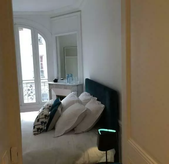 スタンダードルーム, Relais12bis Bed & Breakfast By Eiffel Tower