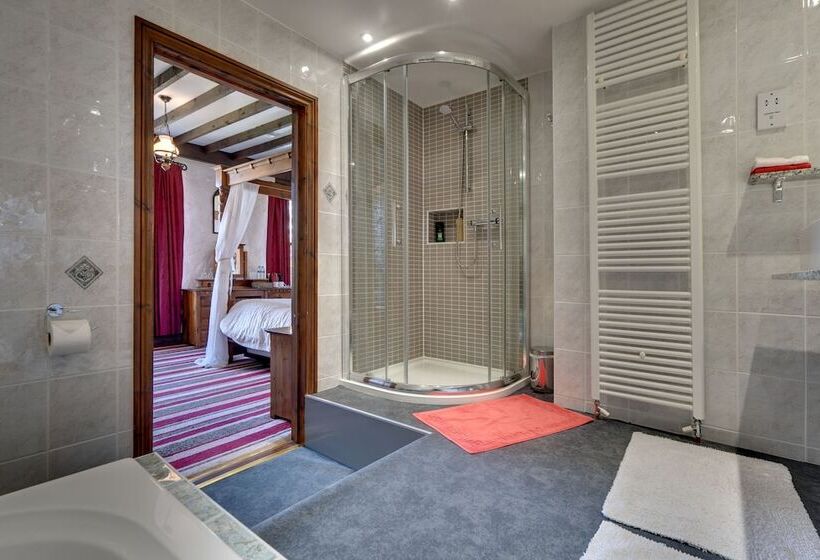 Трехместный Номер Superior, The Cedars