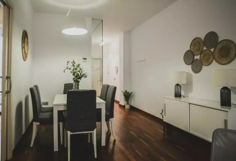 ２ベッドルームアパートメント, Azz Sevilla Torre de La Plata Apartamentos
