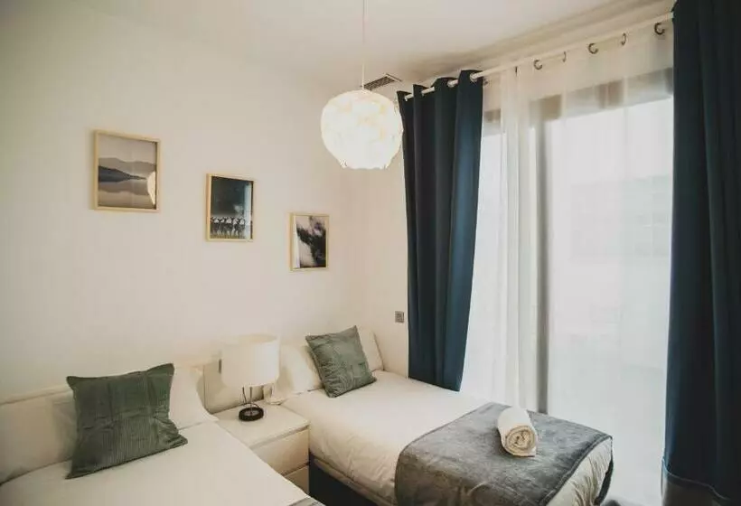 ２ベッドルームアパートメント, Azz Sevilla Torre de La Plata Apartamentos