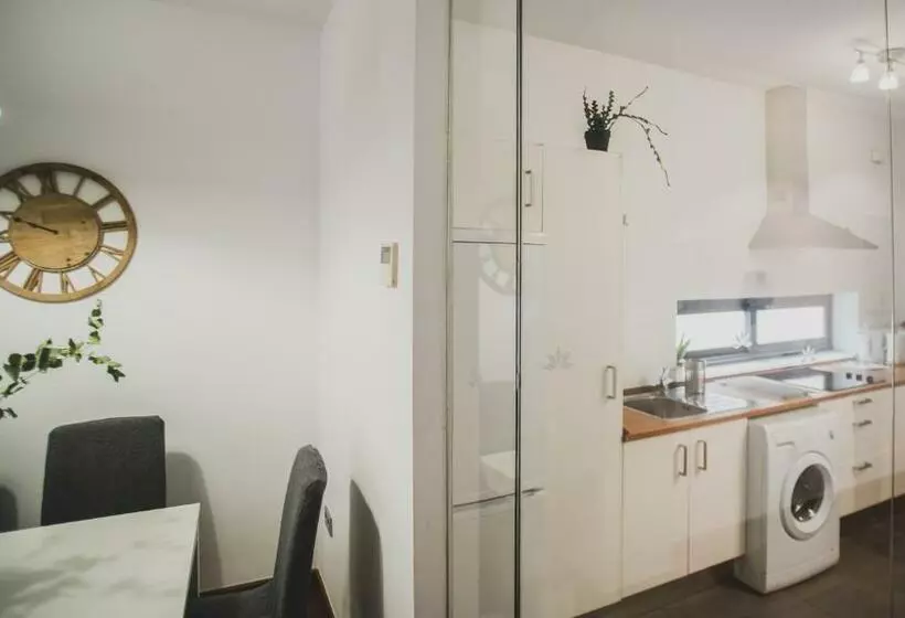 ２ベッドルームアパートメント, Azz Sevilla Torre de La Plata Apartamentos