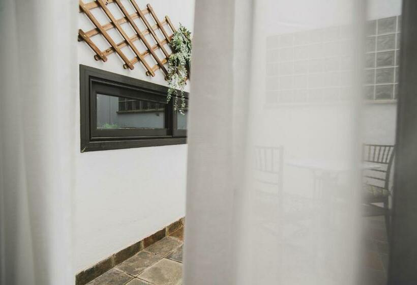 Апартаменты 2 Спальни, Azz Sevilla Torre de La Plata Apartamentos