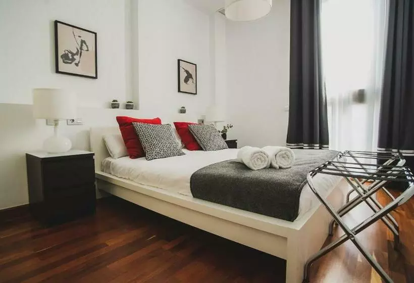２ベッドルームアパートメント, Azz Sevilla Torre de La Plata Apartamentos