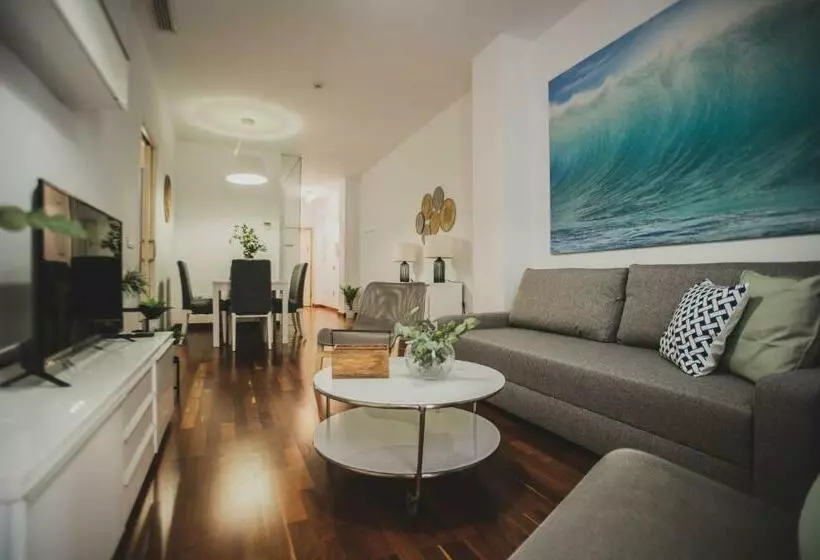 ２ベッドルームアパートメント, Azz Sevilla Torre de La Plata Apartamentos