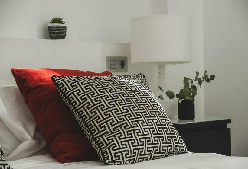 Апартаменты 2 Спальни, Azz Sevilla Torre de La Plata Apartamentos