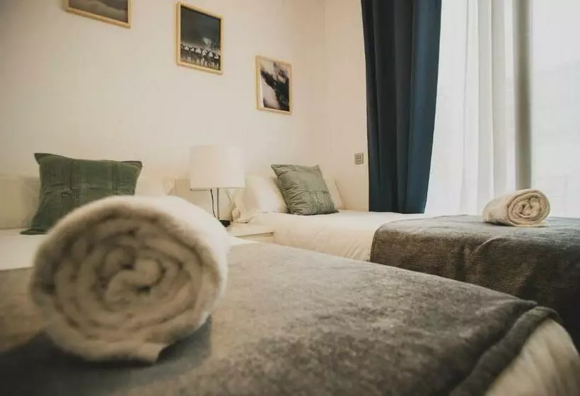 ２ベッドルームアパートメント, Azz Sevilla Torre de La Plata Apartamentos