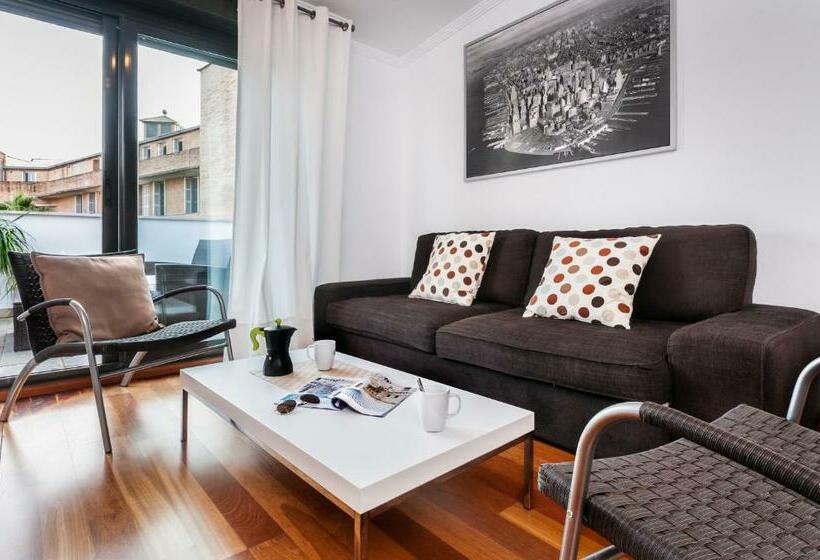 Апартаменты Пентхаус 1 Спальня, Azz Sevilla Torre de La Plata Apartamentos