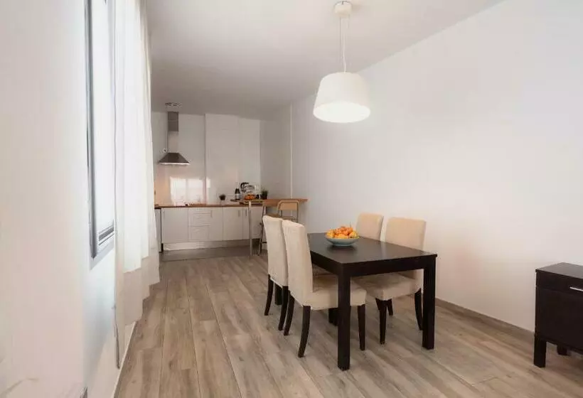 １ベッドルームペントハウスアパート, Azz Sevilla Torre de La Plata Apartamentos