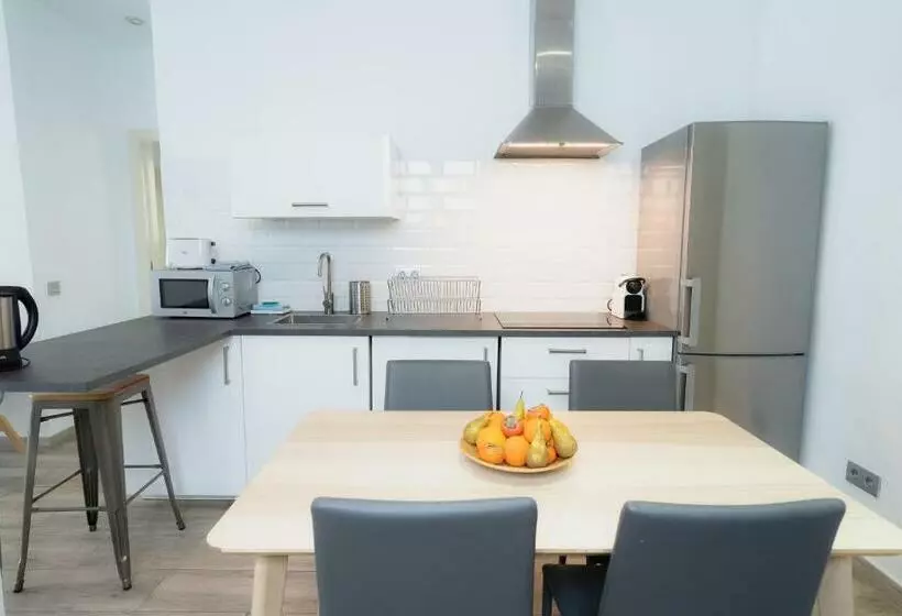 １ベッドルームペントハウスアパート, Azz Sevilla Torre de La Plata Apartamentos