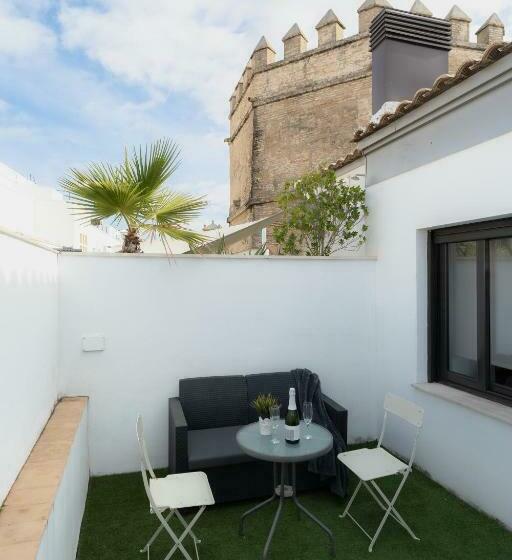 Апартаменты Пентхаус 1 Спальня, Azz Sevilla Torre de La Plata Apartamentos