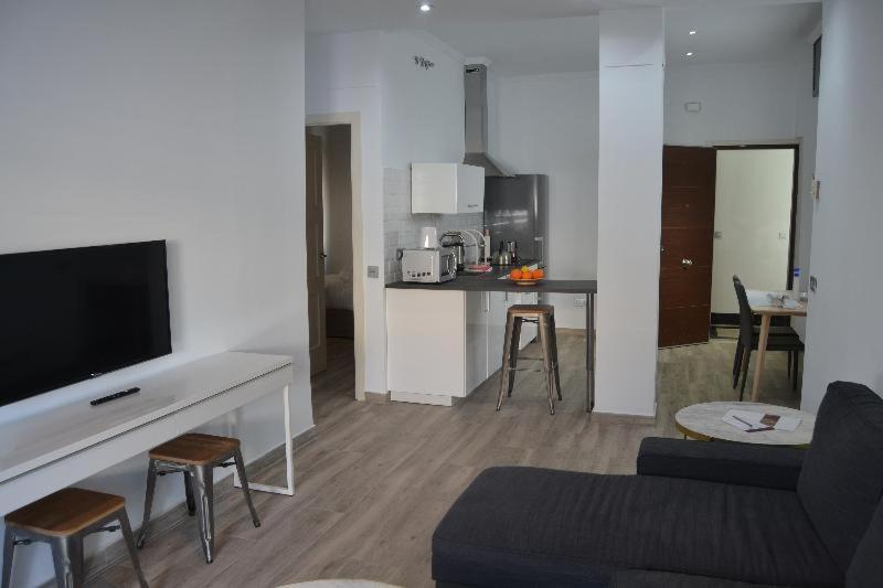1 Bedroom Penthouse Apartment, Azz Sevilla Torre de La Plata Apartamentos