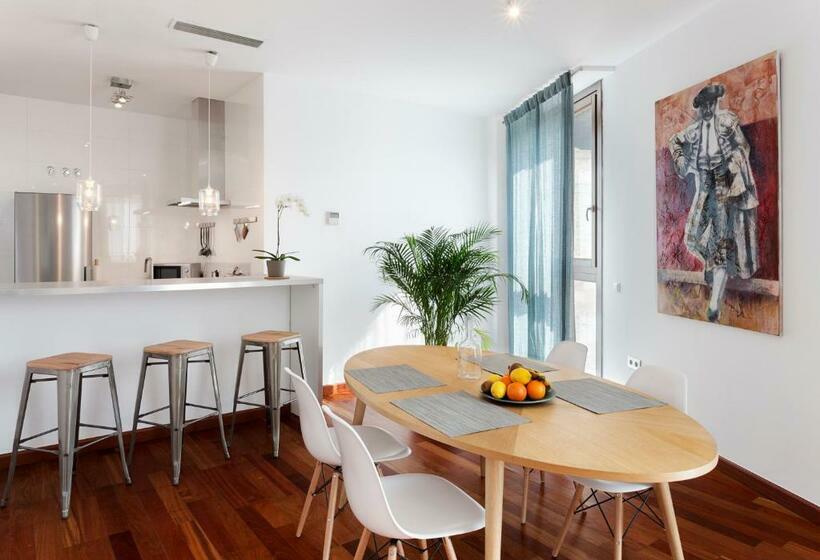 Апартаменты 1 Спальня, Azz Sevilla Torre de La Plata Apartamentos