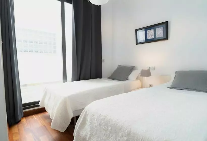 ３ベッドルームアパートメント, Azz Sevilla Torre de La Plata Apartamentos