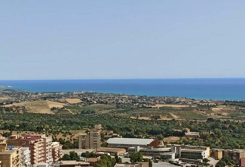 浴室共有ファミリールーム, B&b Le 4 Stagioni Sul Viale, Belvedere Di Agrigento