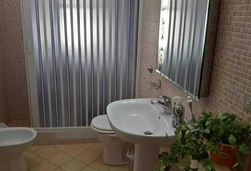 バルコニー付きスタンダードルーム, B&b Le 4 Stagioni Sul Viale, Belvedere Di Agrigento