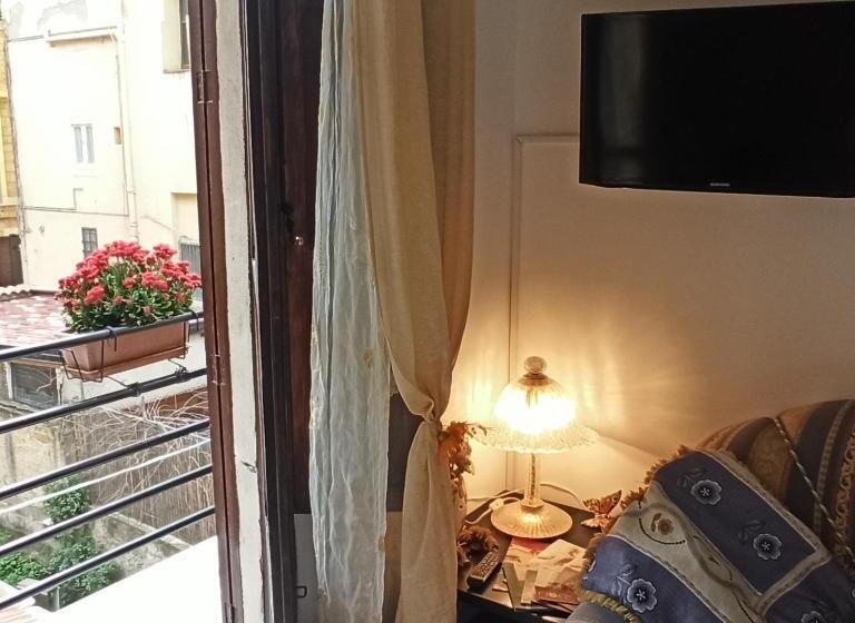 Номер Стандарт с Балконом, B&b Le 4 Stagioni Sul Viale, Belvedere Di Agrigento