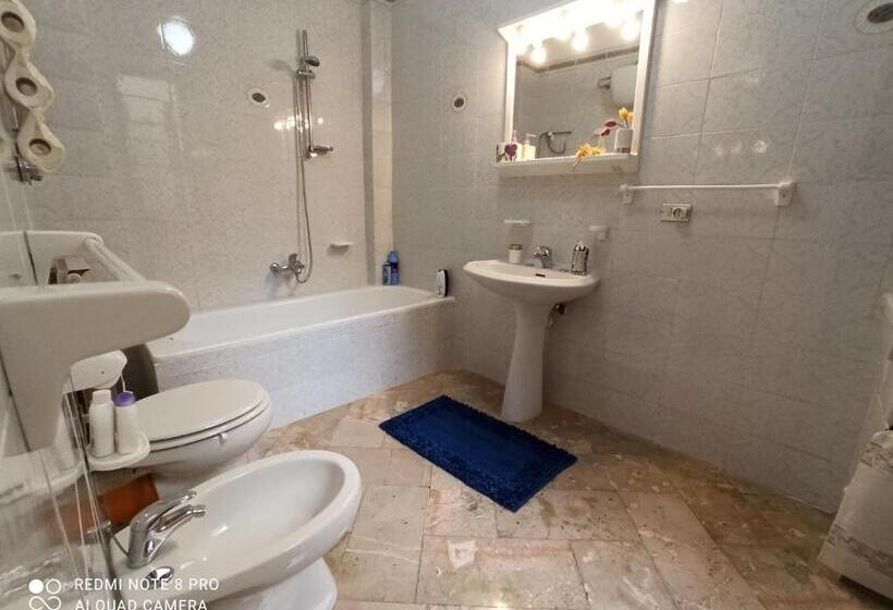 Номер Стандарт Трехместный, B&b Le 4 Stagioni Sul Viale, Belvedere Di Agrigento