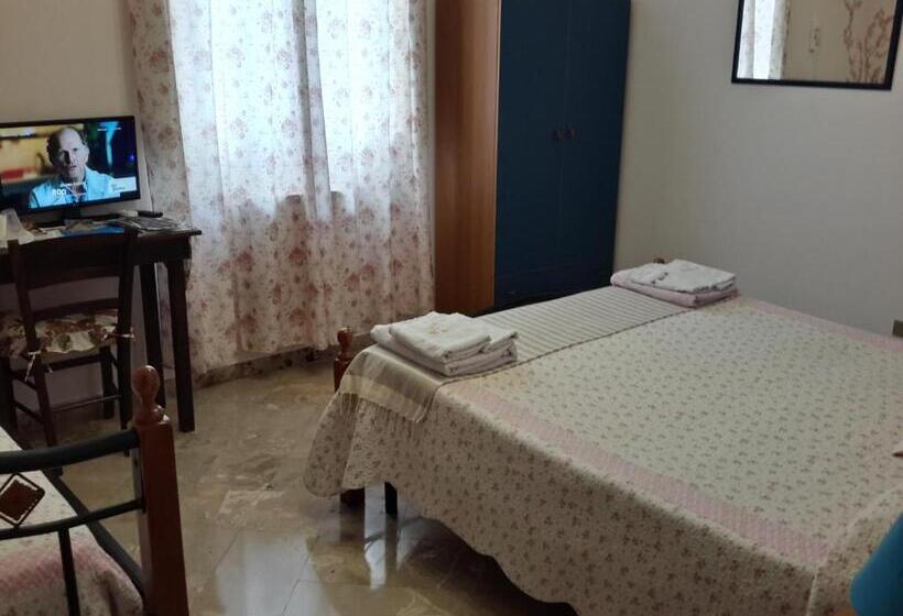 Номер Стандарт Трехместный, B&b Le 4 Stagioni Sul Viale, Belvedere Di Agrigento