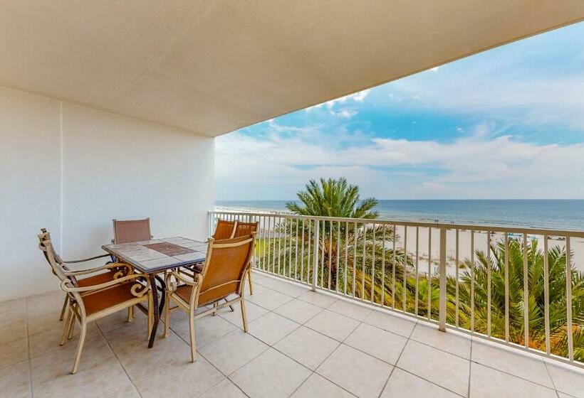 شقة 3 غرف, Admirals Quarters 308