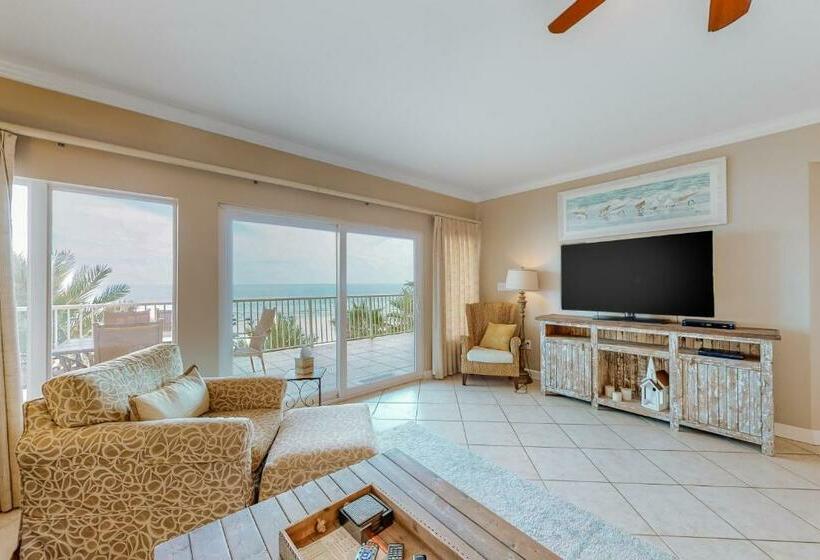 شقة 3 غرف, Admirals Quarters 308