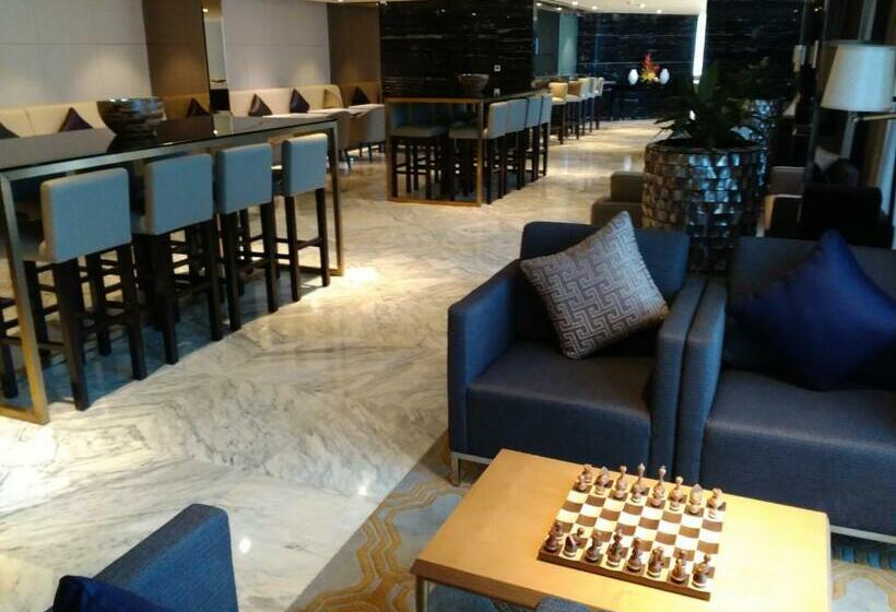 اتاق کلاب, Grand Millennium Muscat