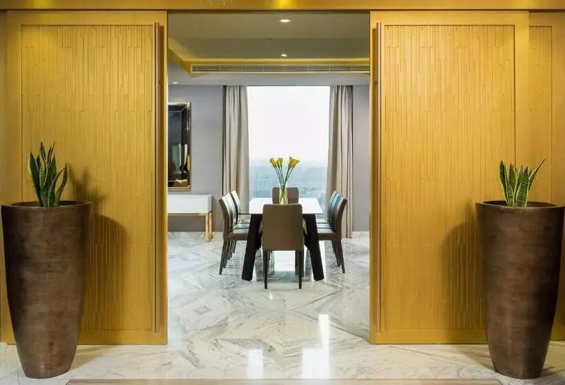 سوئیت رویال, Grand Millennium Muscat