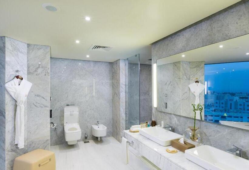 سوئیت رویال, Grand Millennium Muscat