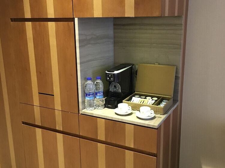 اتاق کلاب, Grand Millennium Muscat