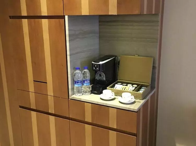 اتاق کلاب, Grand Millennium Muscat