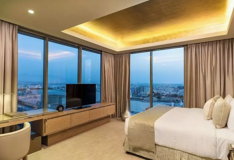 سوئیت رویال, Grand Millennium Muscat