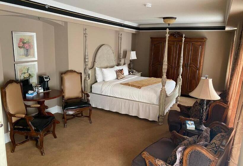 סטודיו אקזקיוטיב, Grant Hall