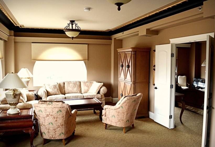 סוויטה אקזקיוטיב, Grant Hall