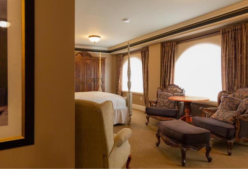 סטודיו אקזקיוטיב, Grant Hall