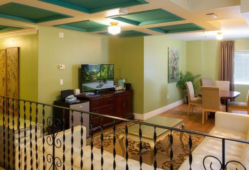 חדר סופריור, Grant Hall