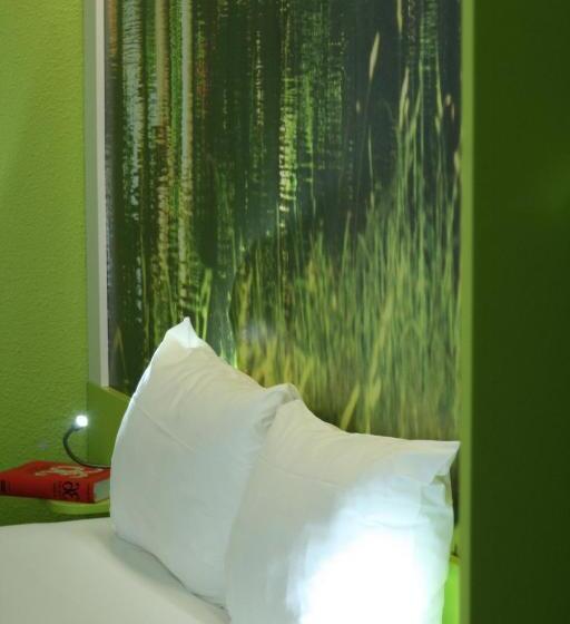 Люкс 2 Спальни, Ibis Styles Toulouse Labège