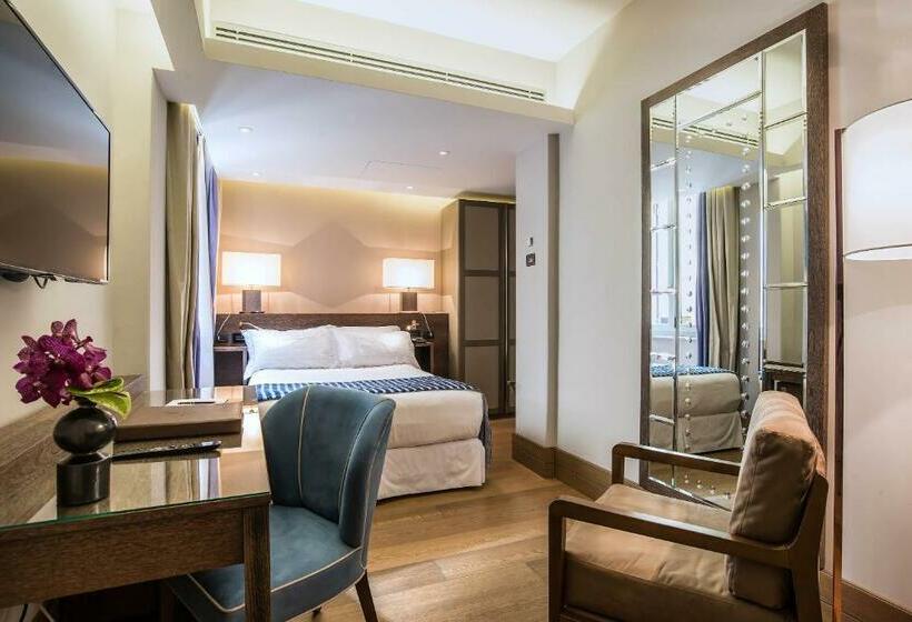 اتاق کلاسیک, Martis Palace