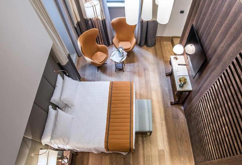 سوییت خانوادگی, Martis Palace