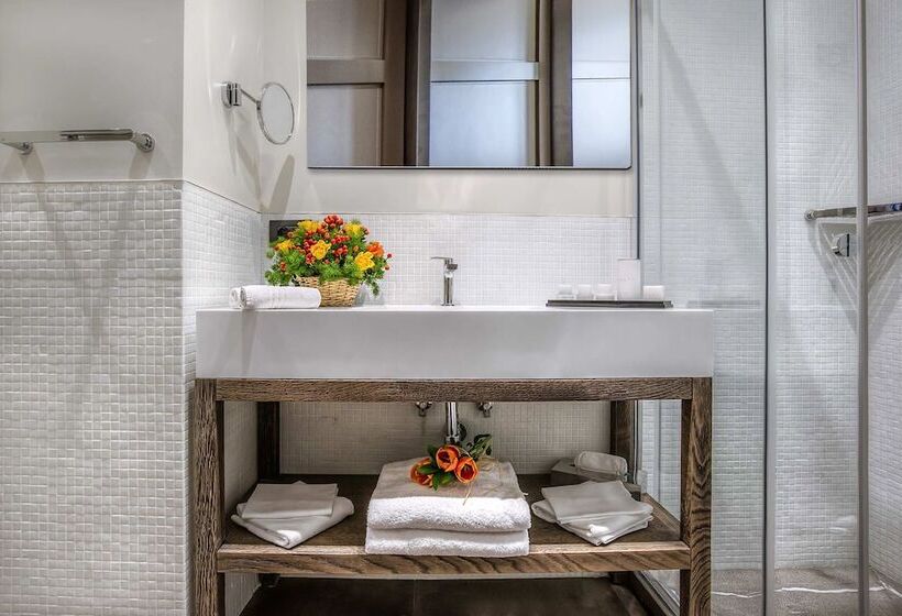 اتاق کلاسیک, Martis Palace