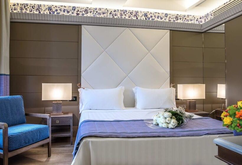 اتاق کلاسیک, Martis Palace