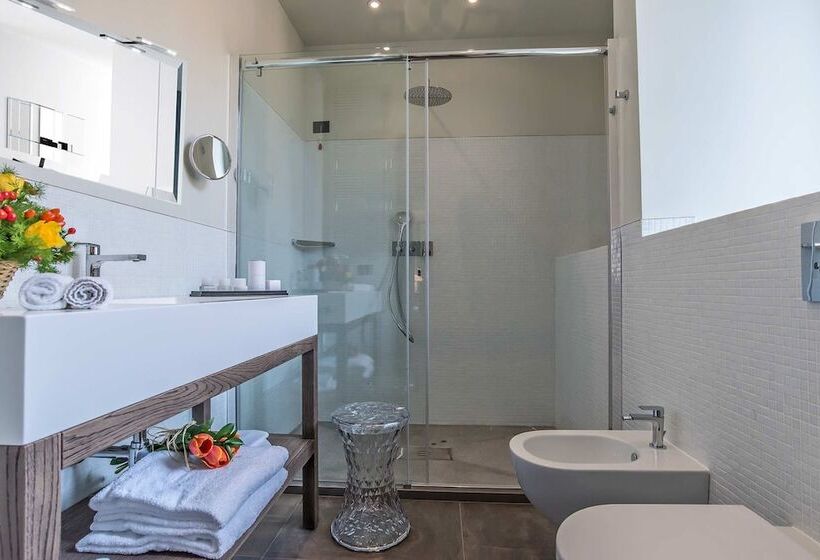 اتاق لوکس, Martis Palace