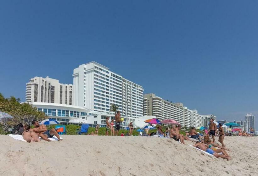 スタンダードスタジオ, Castle Beach: Rumba Suite