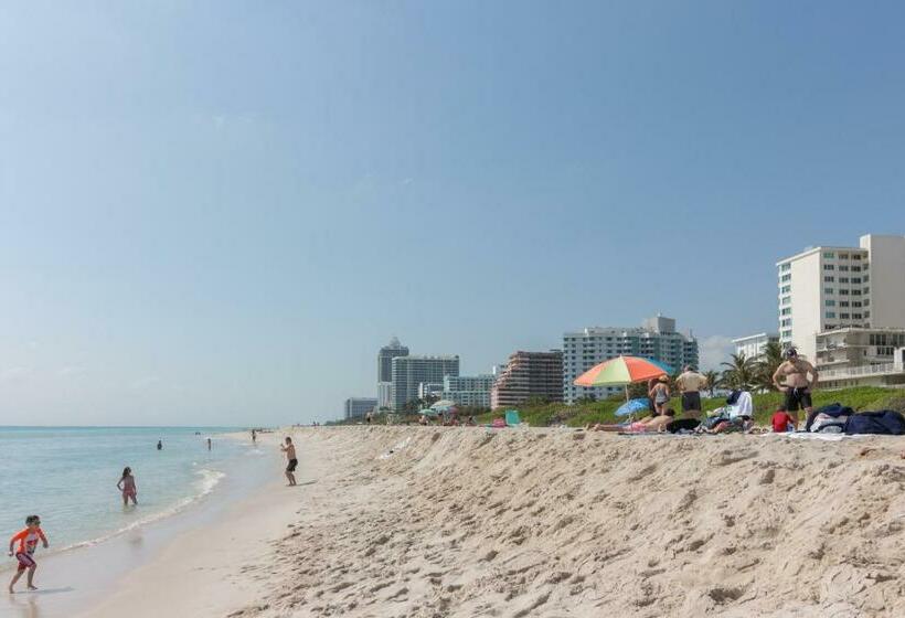 スタンダードスタジオ, Castle Beach: Rumba Suite