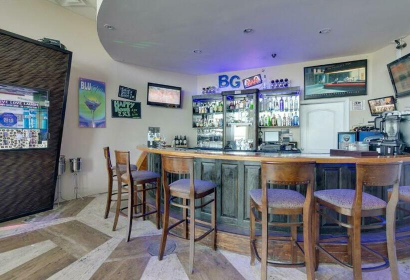 スタンダードスタジオ, Castle Beach: Rumba Suite